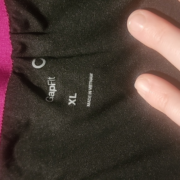 GAPFIT running short, sz XL - Picture 2 of 6